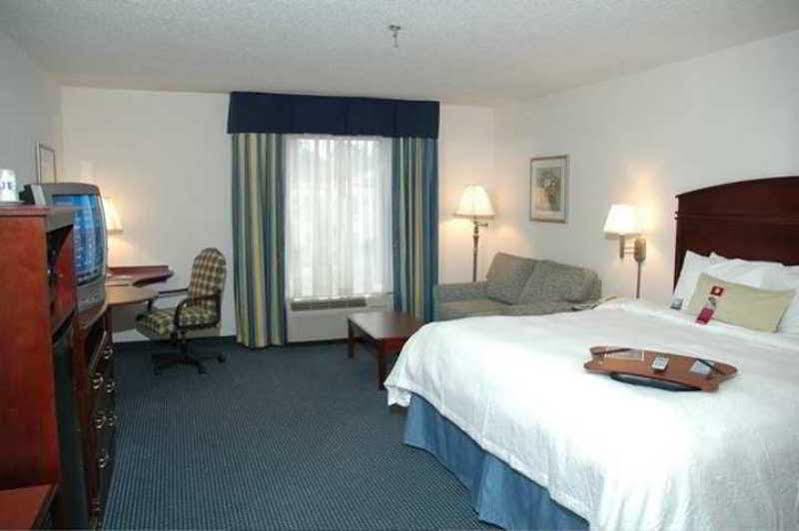 Hampton Inn Гайнсвілл Екстер'єр фото