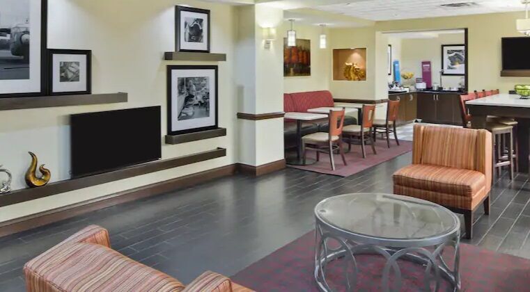 Hampton Inn Гайнсвілл Екстер'єр фото